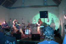 manew2pub004001.jpg