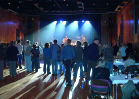 manew2pub004002.jpg